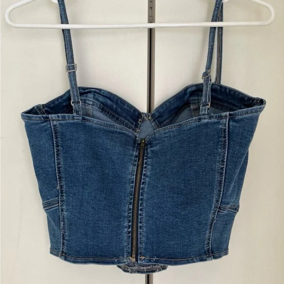 Top - Picture 2 of 2